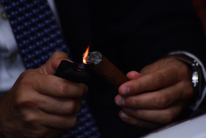 Smoky night at the Candles Lounge - Hilton Beirut Metropolitan Palace